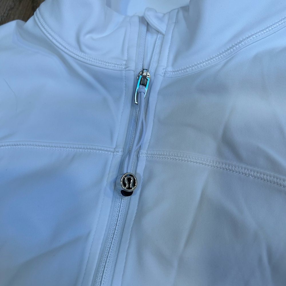 Lululemon white jacket - Picture 4 of 5